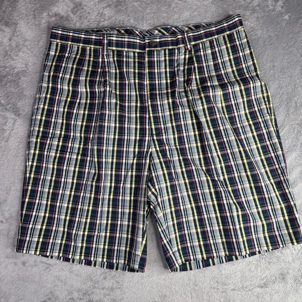 Cutter & Buck Shorts Mens 40T Navy Blue Plaid Pleated Cotton Golf Casual 10052